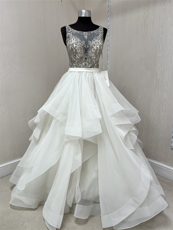 Allure Couture style C380